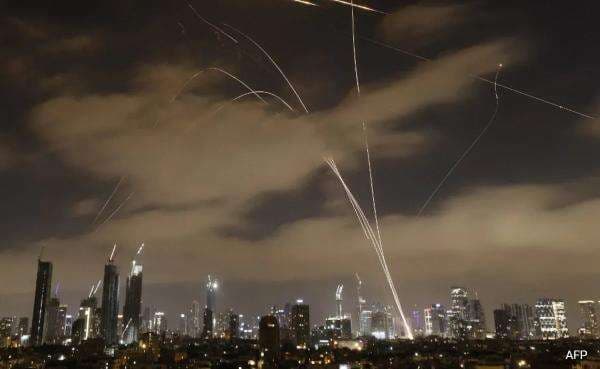 Bagaimana Iran Tipu Iron Dome Israel untuk Tembaki Posisinya Sendiri? Bagaimana Iran Tipu Iron Dome Israel untuk Tembaki Posisinya Sendiri?