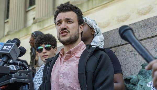 Bagaimana Mahmoud Khalil Jadi Ikon Perjuangan Aktivis Pro-Palestina Melawan Trump? Bagaimana Mahmoud Khalil Jadi Ikon Perjuangan Aktivis Pro-Palestina Melawan Trump?