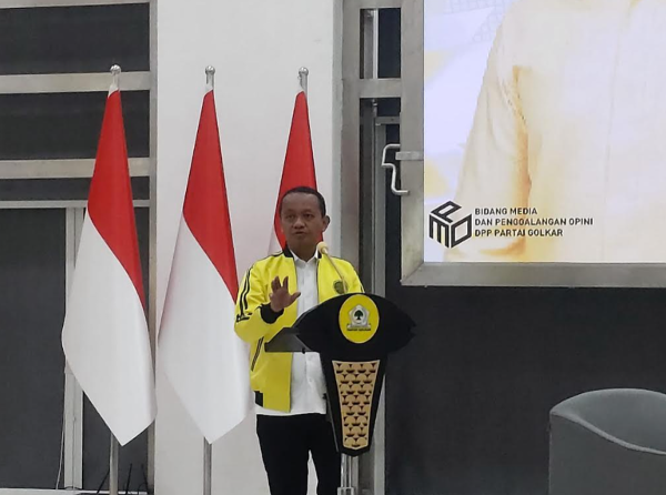 Bahlil Putuskan Indonesia Stop Impor BBM dari Singapura! Bahlil Putuskan Indonesia Stop Impor BBM dari Singapura!