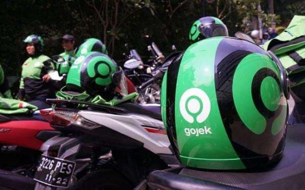 Bahlil Sebut Ojek Online Tak Dapat BBM Subsidi Bahlil Sebut Ojek Online Tak Dapat BBM Subsidi