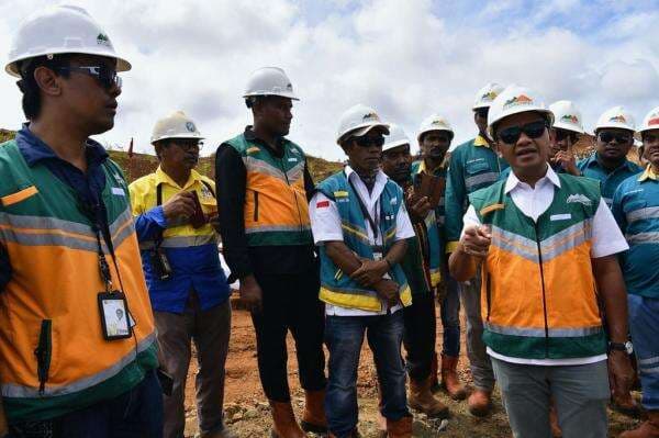 Bahlil Cek Tambang Nikel di Raja Ampat: Jangan Tanya Saya, Lihat Sendiri Bahlil Cek Tambang Nikel di Raja Ampat: Jangan Tanya Saya, Lihat Sendiri