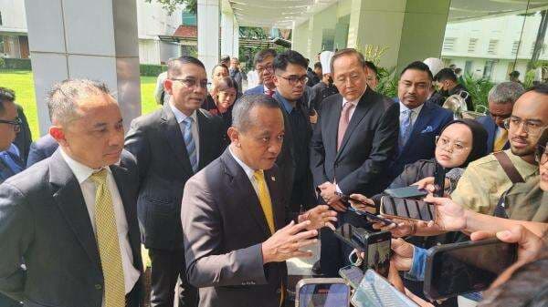 RI Siap Ekspor Listrik Bersih ke Singapura, Nilai Investasinya Rp815 Triliun RI Siap Ekspor Listrik Bersih ke Singapura, Nilai Investasinya Rp815 Triliun