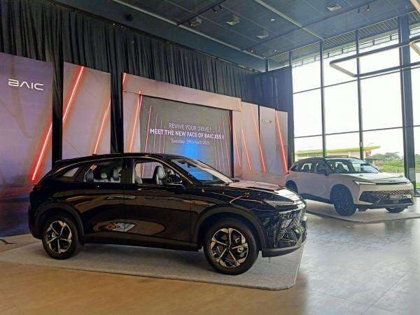 BAIC X55 II Facelift: Reinkarnasi Sang SUV Medium dengan Harga Menggoda, Fitur Canggih, dan Tampilan Membara! BAIC X55 II Facelift: Reinkarnasi Sang SUV Medium dengan Harga Menggoda, Fitur Canggih, dan Tampilan Membara!