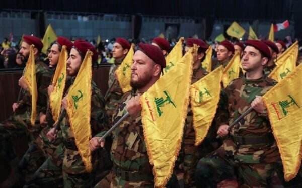 Balas Serangan Zionis, Hizbullah Luncurkan Puluhan Roket ke Israel