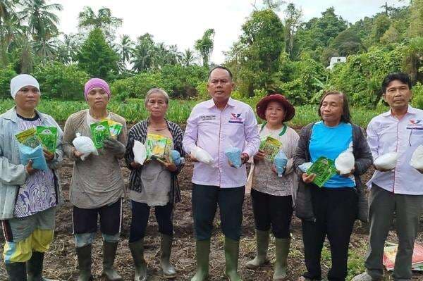 Bangun Ketahanan Pangan, Perindo Kepulauan Mentawai Bantu Bibit dan Pupuk untuk Kelompok Tani Bangun Ketahanan Pangan, Perindo Kepulauan Mentawai Bantu Bibit dan Pupuk untuk Kelompok Tani