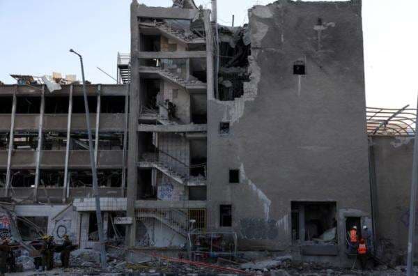 Rangkuman Hari Ke-8 Perang Israel-Iran : Zionis Tak Akan Berhenti hingga Syarat Perundingan Rangkuman Hari Ke-8 Perang Israel-Iran : Zionis Tak Akan Berhenti hingga Syarat Perundingan