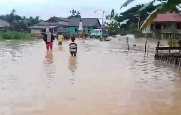 Banjir di Konawe Utara Meluas, 2 Desa Terendam dan Jalan Trans Sulawesi Terputus