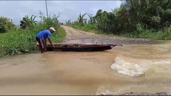 Banjir Meluas di Muarojambi, 3 Desa Terancam Terisolasi