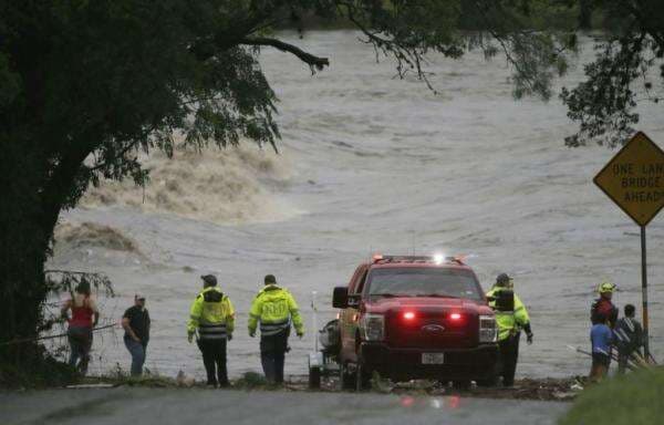 Dahsyat, Korban Tewas Banjir Bandang di Texas AS Tembus 100 Orang Dahsyat, Korban Tewas Banjir Bandang di Texas AS Tembus 100 Orang