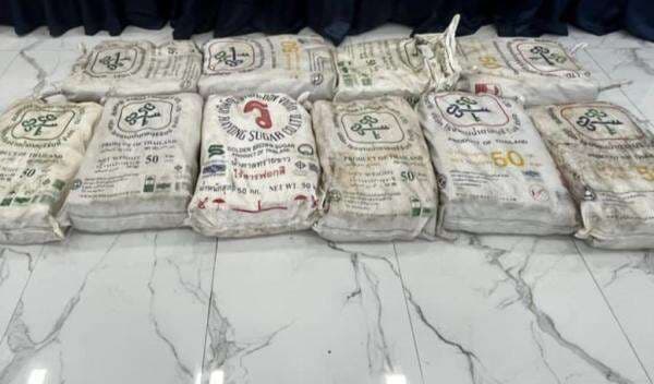 Kurir Pembawa Sabu 192 Kg Sempat Kabur dari Kejaran Polisi, Berhenti usai Tabrak Truk Kurir Pembawa Sabu 192 Kg Sempat Kabur dari Kejaran Polisi, Berhenti usai Tabrak Truk