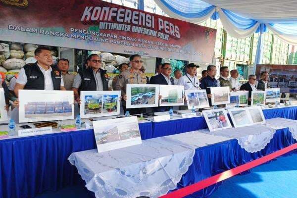 Bareskrim Bongkar Tambang Batu Bara Ilegal di IKN, Rugikan Negara Rp5,7 Triliun Bareskrim Bongkar Tambang Batu Bara Ilegal di IKN, Rugikan Negara Rp5,7 Triliun