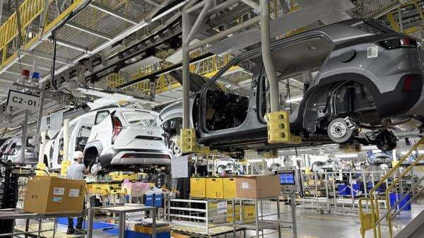 Baterai Made in Indonesia Bikin TKDN Dikejar 80 Persen dan Harga Hyundai Kona Electric Bersahabat Baterai Made in Indonesia Bikin TKDN Dikejar 80 Persen dan Harga Hyundai Kona Electric Bersahabat