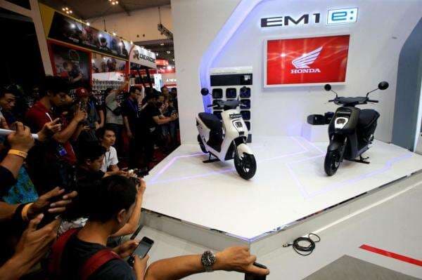 Baterai Motor Listrik Honda Meledak di Jepang, Bagaimana Nasib Pengguna di Indonesia? Baterai Motor Listrik Honda Meledak di Jepang, Bagaimana Nasib Pengguna di Indonesia?