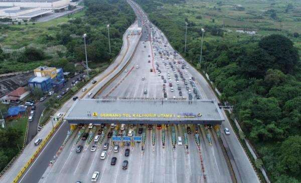 Libur Maulid Nabi, 184 Ribu Kendaraan Tinggalkan Jabotabek Libur Maulid Nabi, 184 Ribu Kendaraan Tinggalkan Jabotabek
