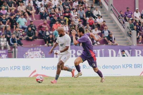 Hasil Persik Kediri vs PSM Makassar di Super League: Macan Putih Imbangi Juku Eja dengan 10 Pemain Hasil Persik Kediri vs PSM Makassar di Super League: Macan Putih Imbangi Juku Eja dengan 10 Pemain