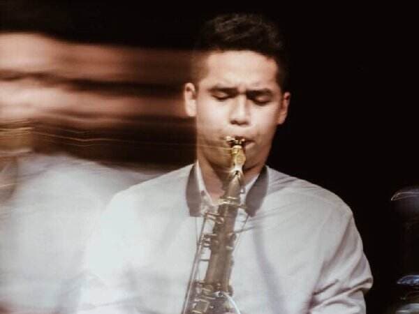 Kabar Duka, Saksofonis Dennis Junio Meninggal Dunia Kabar Duka, Saksofonis Dennis Junio Meninggal Dunia