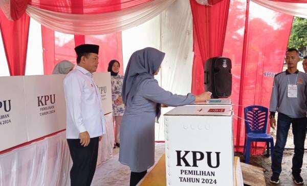 Haris-Sani Kuasai Suara di TPS Kota dan Muaro Jambi Haris-Sani Kuasai Suara di TPS Kota dan Muaro Jambi