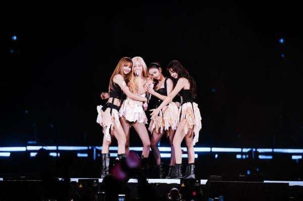 Besok Konser BLACKPINK Jakarta 2025 Digelar! Begini Cara Penukaran Tiketnya Besok Konser BLACKPINK Jakarta 2025 Digelar! Begini Cara Penukaran Tiketnya