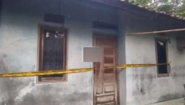 Wanita Penagih Utang Dibunuh Nasabah di Cibarusah Bekasi, Jasad Disimpan Selama 2 Hari Dalam Kamar Wanita Penagih Utang Dibunuh Nasabah di Cibarusah Bekasi, Jasad Disimpan Selama 2 Hari Dalam Kamar
