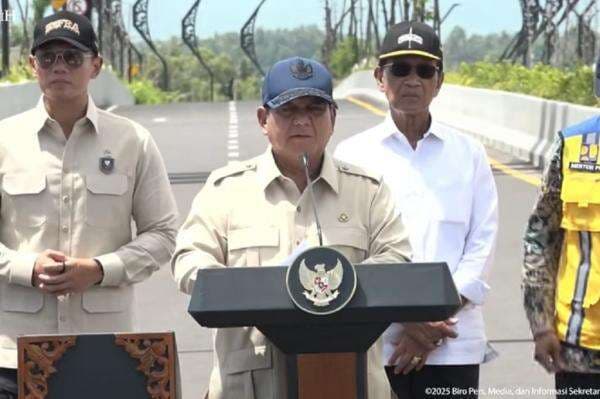 Prabowo Larang Bupati-Wali Kota Kerahkan Pelajar Sambut Dirinya di Daerah Prabowo Larang Bupati-Wali Kota Kerahkan Pelajar Sambut Dirinya di Daerah