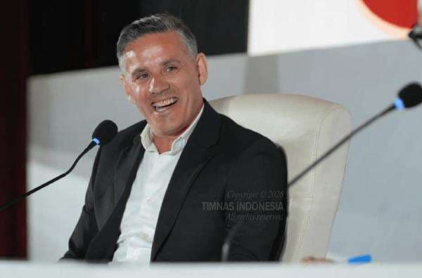 John Herdman Diminta Tak Panggil Pemain Naturalisasi Tambahan ke Timnas Indonesia John Herdman Diminta Tak Panggil Pemain Naturalisasi Tambahan ke Timnas Indonesia