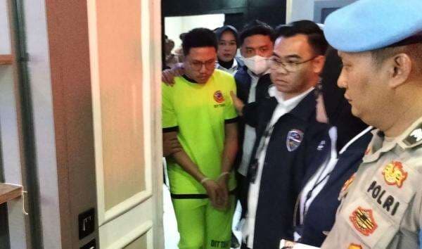 Ini Motif Resbob Hina Suku Sunda saat Live Streaming Ini Motif Resbob Hina Suku Sunda saat Live Streaming