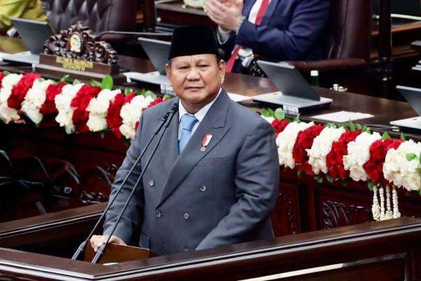 Survei Poltracking: Hampir 80 Publik Puas dengan Kinerja Prabowo di Tahun Pertama Survei Poltracking: Hampir 80 Publik Puas dengan Kinerja Prabowo di Tahun Pertama