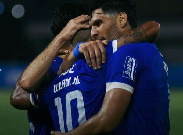 Resmi! Laga Persib Bandung vs Borneo FC Ditunda demi Keamanan Resmi! Laga Persib Bandung vs Borneo FC Ditunda demi Keamanan