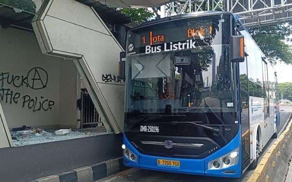 Transjakarta Beroperasi Penuh usai Demo, Layani 240 Rute Perjalanan Transjakarta Beroperasi Penuh usai Demo, Layani 240 Rute Perjalanan