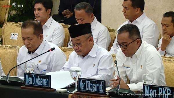 Terdampak Bencana Sumatera, 16.500 Guru Bakal Dapat Tunjangan Rp2 Juta Terdampak Bencana Sumatera, 16.500 Guru Bakal Dapat Tunjangan Rp2 Juta