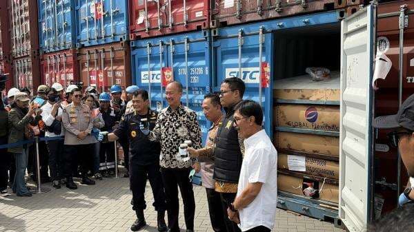 Bea Cukai Ungkap Dugaan Manipulasi Dokumen Ekspor Produk Turunan CPO oleh PT MMS Bea Cukai Ungkap Dugaan Manipulasi Dokumen Ekspor Produk Turunan CPO oleh PT MMS