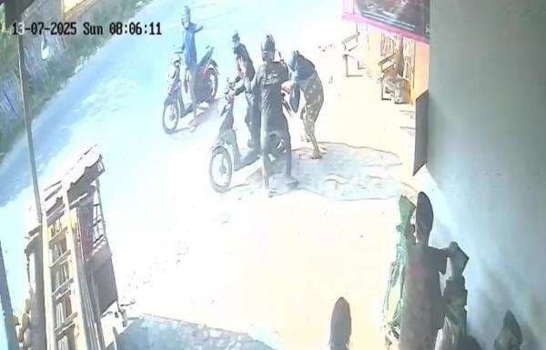 Detik-detik IRT di Bandar Lampung Dibegal, Ditodong Senpi Motor Dirampas Detik-detik IRT di Bandar Lampung Dibegal, Ditodong Senpi Motor Dirampas