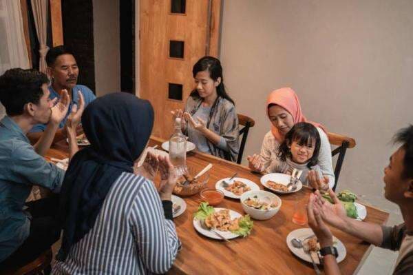 Begini Makan Sahur yang Benar Agar Tidak Lemas saat Puasa Begini Makan Sahur yang Benar Agar Tidak Lemas saat Puasa