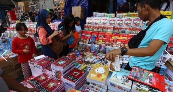 Tips Siapkan Uang Sambut Tahun Ajaran Baru untuk Beli Seragam hingga Bayar Uang Pangkal Tips Siapkan Uang Sambut Tahun Ajaran Baru untuk Beli Seragam hingga Bayar Uang Pangkal