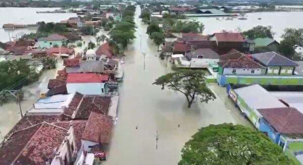 Benarkah Ramalan Jayabaya Terbukti Benar Terkait Banjir Parah Demak dengan Selat Muria? Benarkah Ramalan Jayabaya Terbukti Benar Terkait Banjir Parah Demak dengan Selat Muria?