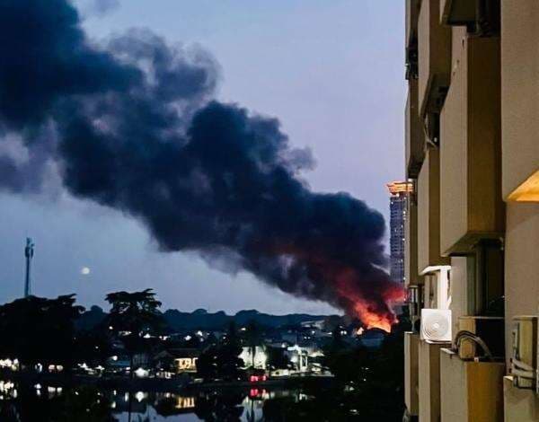 Bengkel Mobil di Karawaci Kebakaran, Kerugian Capai Rp500 Juta Bengkel Mobil di Karawaci Kebakaran, Kerugian Capai Rp500 Juta