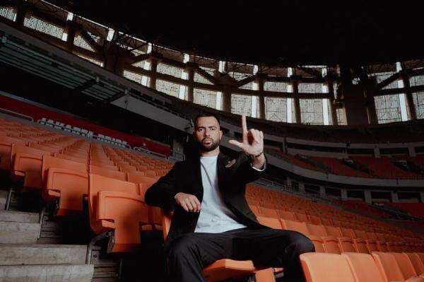 Berapa Gaji yang Diterima Jordi Amat di Persija Jakarta? Berapa Gaji yang Diterima Jordi Amat di Persija Jakarta?