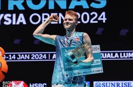 Berawal dari Momen Kocak Nyangkut di Net, Anders Antonsen Selebrasi Juara Malaysia Open 2024 Penuh Emosional Berawal dari Momen Kocak Nyangkut di Net, Anders Antonsen Selebrasi Juara Malaysia Open 2024 Penuh Emosional