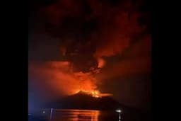 Pulau Tagulandang Bakal Tenggelam Akibat Erupsi Gunung Ruang? Badan Geologi: Hoaks!