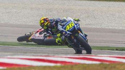 3 Kecelakaan Fatal yang Pernah Dialami Valentino Rossi, Nomor 1 Bikin Gelar Juara Melayang 3 Kecelakaan Fatal yang Pernah Dialami Valentino Rossi, Nomor 1 Bikin Gelar Juara Melayang