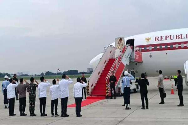 Bertolak ke Brunei Darussalam, Prabowo Temui Sultan Bolkiah Bertolak ke Brunei Darussalam, Prabowo Temui Sultan Bolkiah