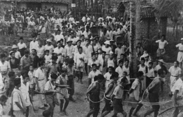 Perang Sipil dan Komunis Usai G30S hingga Penangkapan Besar-besaran Simpatisan PKI dan Gerwani Perang Sipil dan Komunis Usai G30S hingga Penangkapan Besar-besaran Simpatisan PKI dan Gerwani