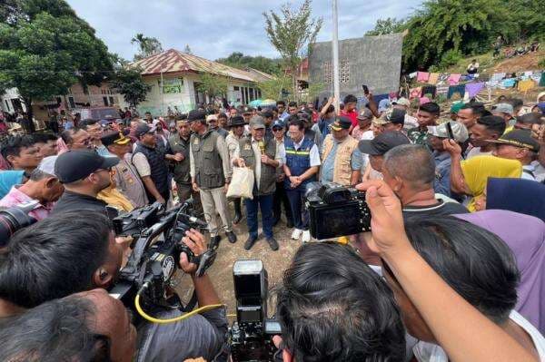 Masyarakat Gotong Royong Bantu Korban Banjir Sumatra, Ketua MPR: Bangga! Masyarakat Gotong Royong Bantu Korban Banjir Sumatra, Ketua MPR: Bangga!