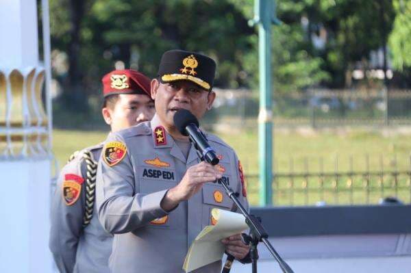 Polda Metro Amankan 53 Barang Bukti terkait Perusakan Fasilitas Umum saat Demo Agustus Polda Metro Amankan 53 Barang Bukti terkait Perusakan Fasilitas Umum saat Demo Agustus