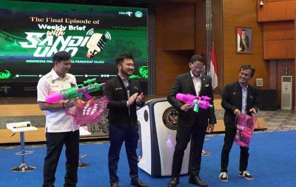 Sederet Idol K-Pop Akan Tampil di Waterbomb Festival PIK-2 Sederet Idol K-Pop Akan Tampil di Waterbomb Festival PIK-2