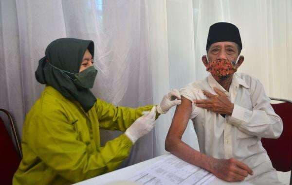 Biaya Vaksin Meningitis yang Kembali Diwajibkan untuk Jamaah Umrah 2024 Biaya Vaksin Meningitis yang Kembali Diwajibkan untuk Jamaah Umrah 2024