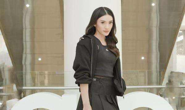 Bikin Merinding, Anissa Aziza Istri Raditya Dika Diikuti Orang Tak Dikenal Bikin Merinding, Anissa Aziza Istri Raditya Dika Diikuti Orang Tak Dikenal