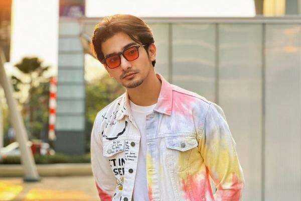 Biodata dan Agama Mahdy Reza, Aktor Tampan Mantan Pacar Sarah Keihl Biodata dan Agama Mahdy Reza, Aktor Tampan Mantan Pacar Sarah Keihl