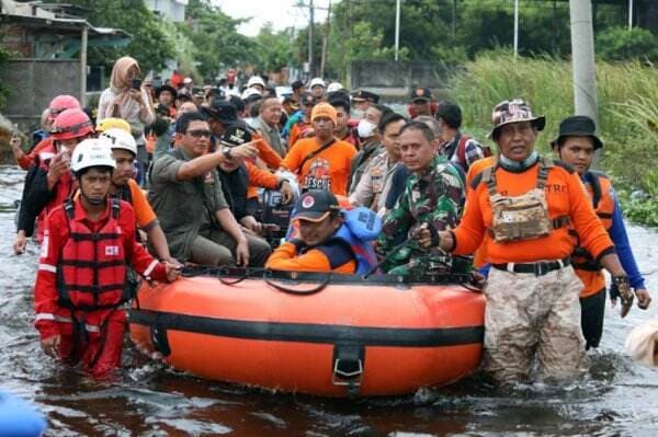 BNPB Tuding Penurunan Tanah Biang Kerok Banjir di Semarang