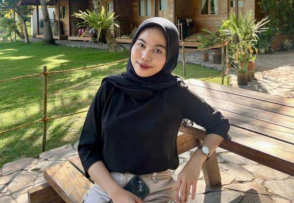 Bobotoh Cantik Windy Rianti Prediksi Persib Bandung Sikat Persijap Jepara 3-1 Bobotoh Cantik Windy Rianti Prediksi Persib Bandung Sikat Persijap Jepara 3-1